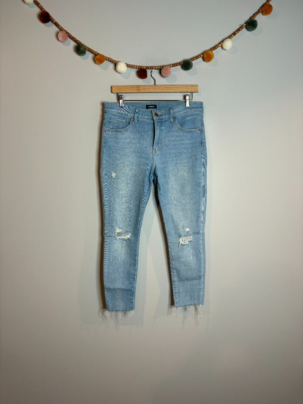 Express light wash Skinny MidRise jeans